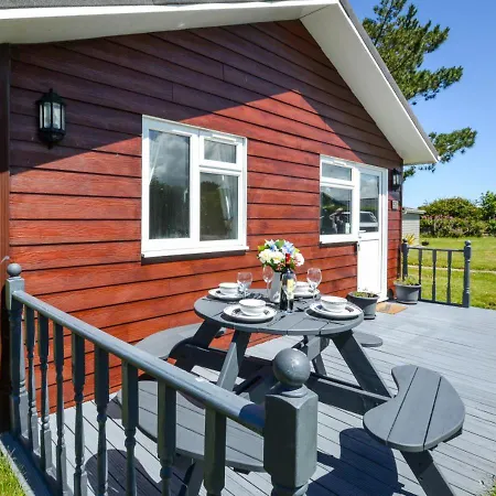 Holiday home Tregracy *